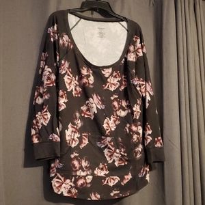 Torrid size 3 active terry flower shirt w pocket